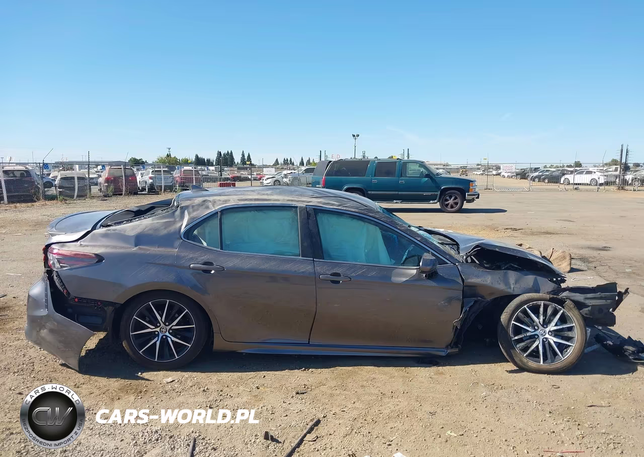 2021 Toyota Camry Se VIN:4T1G11AK2MU538338 - 13