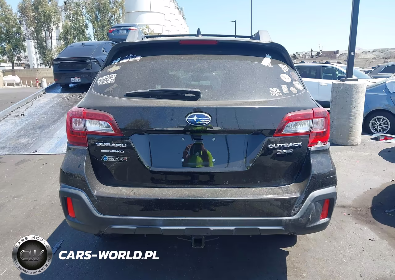 2019 Subaru Outback 3.6R Limited VIN:4S4BSEJC7K3226039 - 16