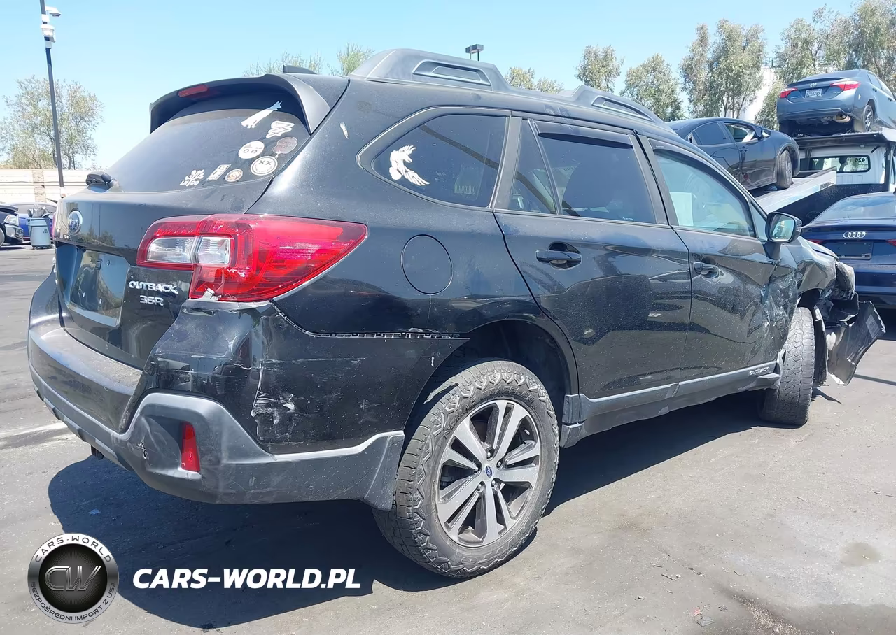 2019 Subaru Outback 3.6R Limited VIN:4S4BSEJC7K3226039 - 4