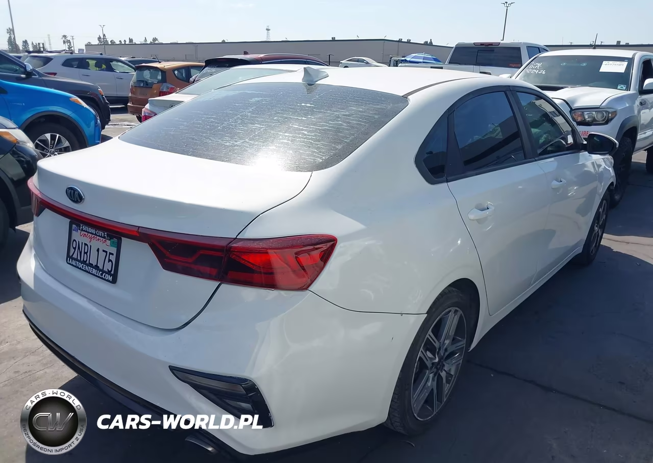 2019 Kia Forte S VIN:3KPF34AD4KE044281 - 4