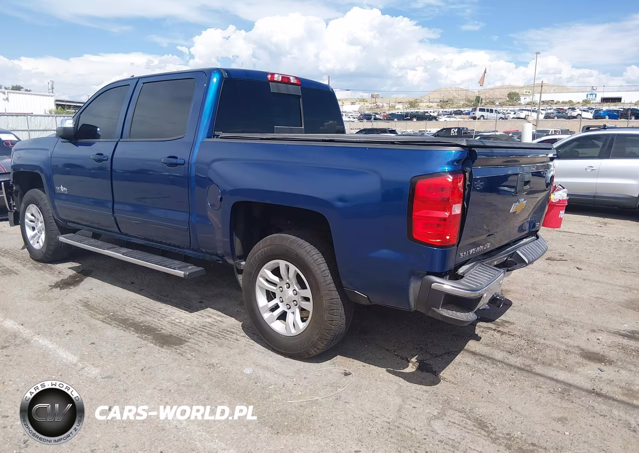 2018 Chevrolet Silverado 1500 1Lt VIN:3GCPCREC5JG266740 - 3