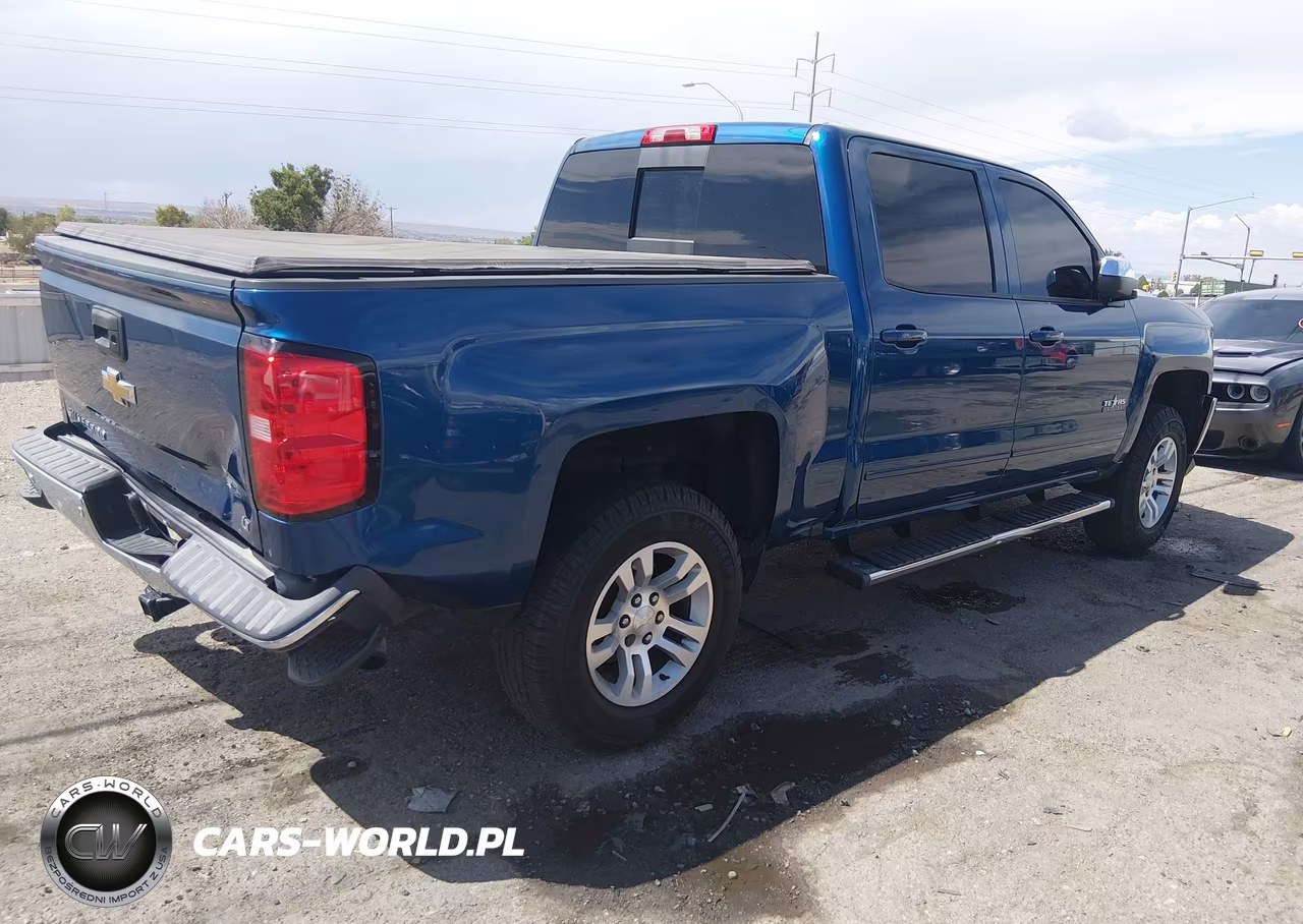 2018 Chevrolet Silverado 1500 1Lt VIN:3GCPCREC5JG266740 - 4