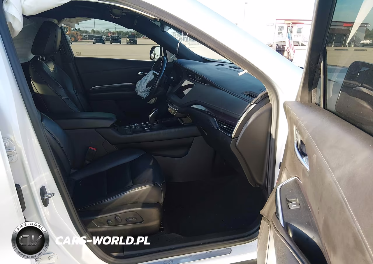 2021 Cadillac Xt4 Fwd Luxury VIN:1GYAZAR47MF075121 - 5