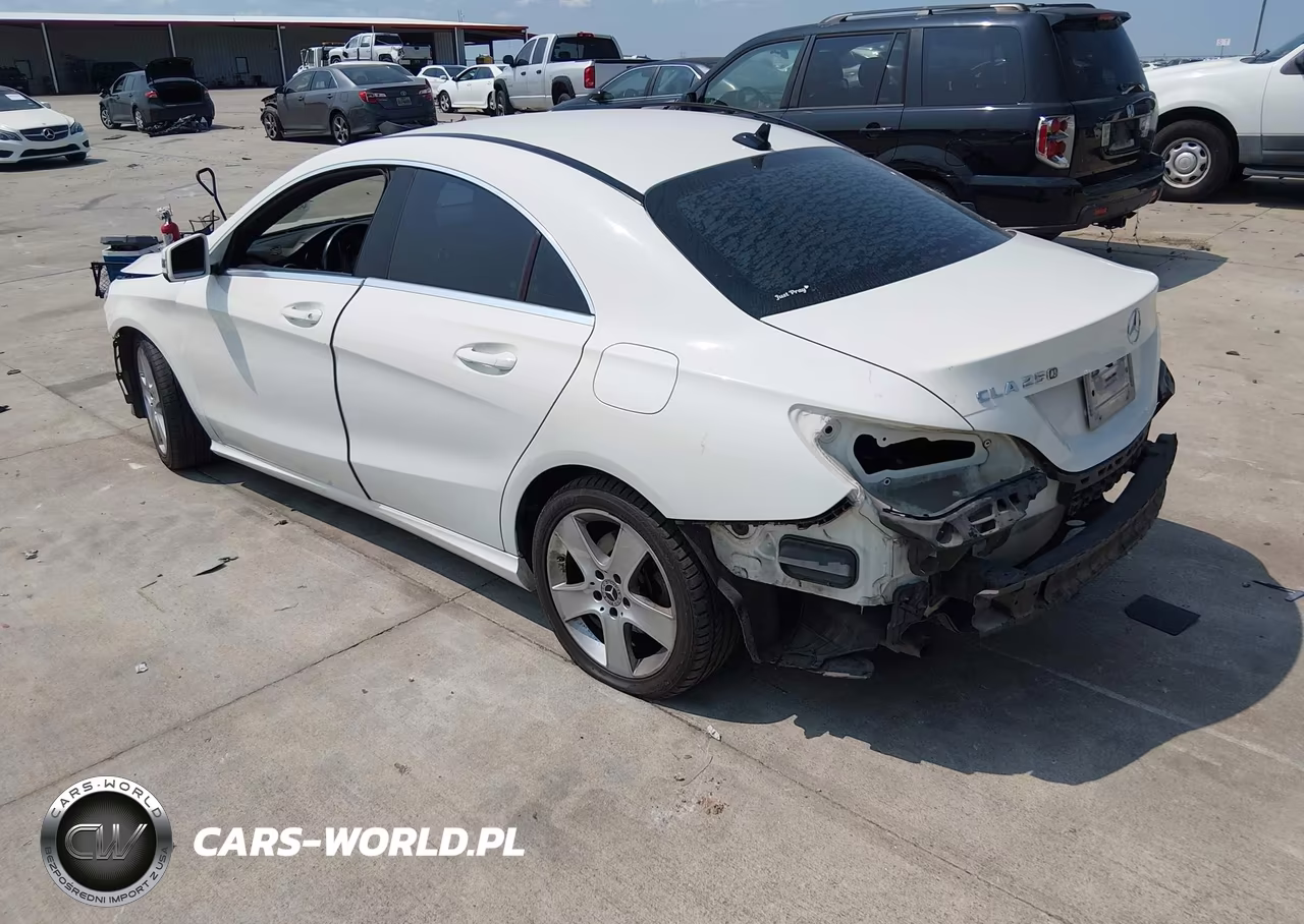 2018 Mercedes-Benz Cla 250 VIN:WDDSJ4EB6JN611006 - 3