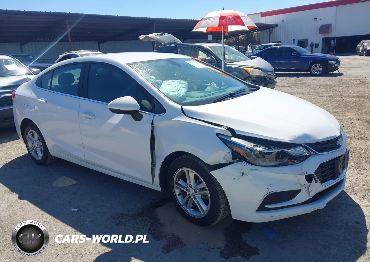 2017 Chevrolet Cruze Lt Auto – zdjęcie 1 z 16
