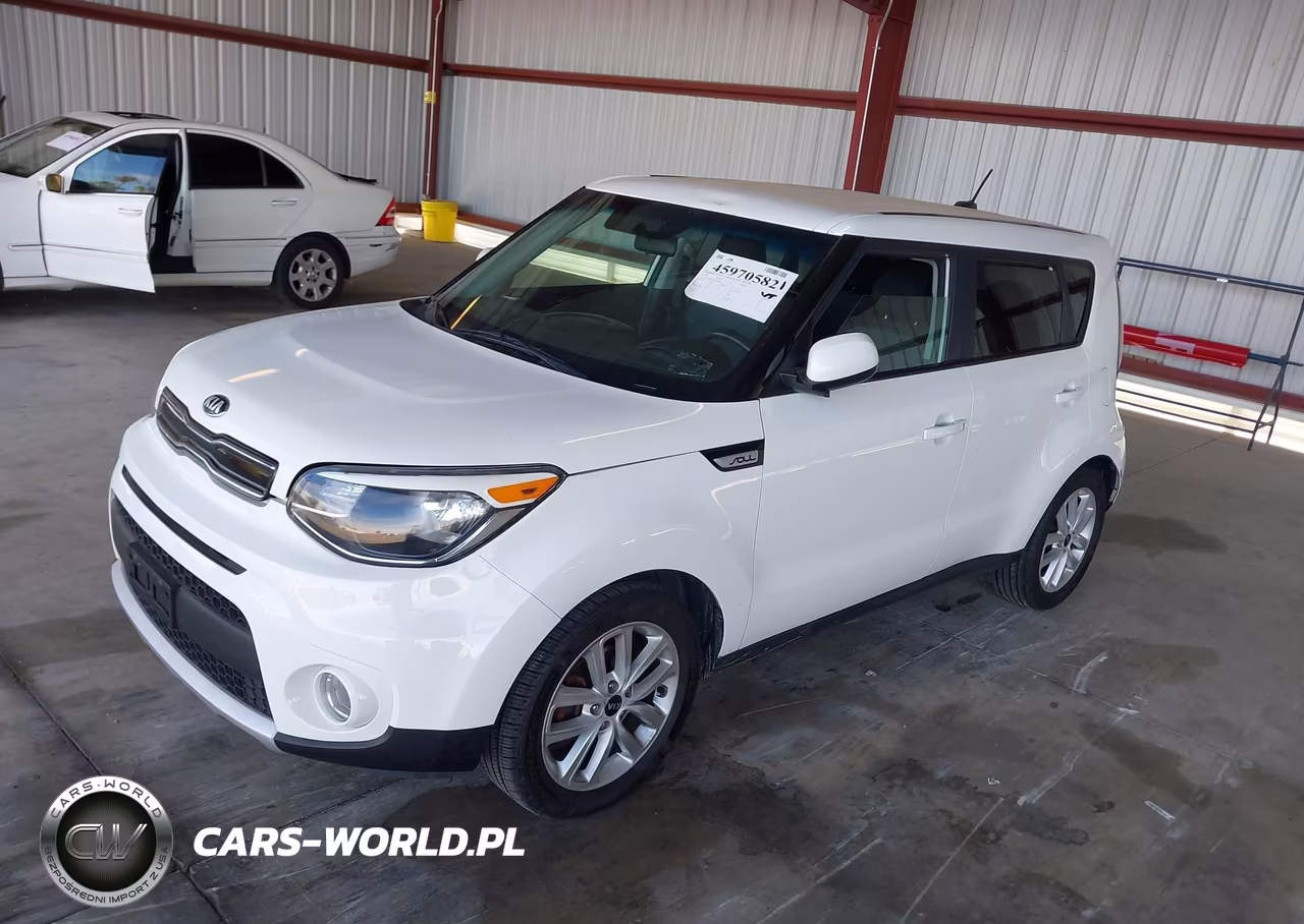 2018 Kia Soul + VIN:KNDJP3A56J7529666 - 2