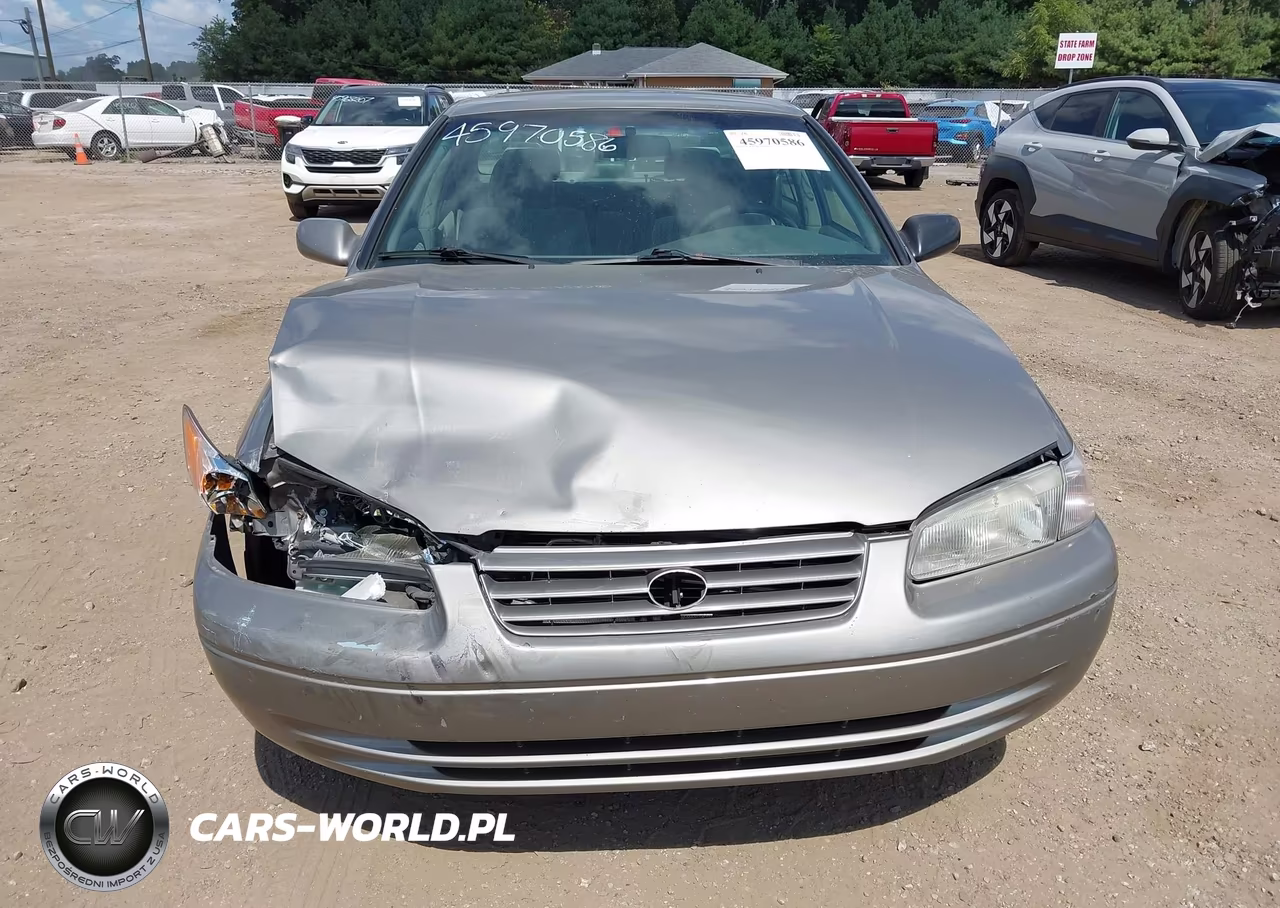 1998 Toyota Camry Le VIN:4T1BG28K7WU365133 - 12