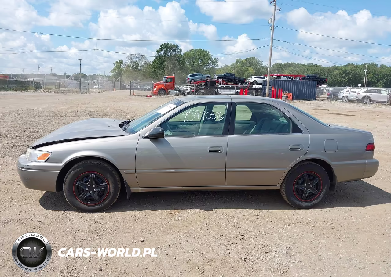 1998 Toyota Camry Le VIN:4T1BG28K7WU365133 - 14