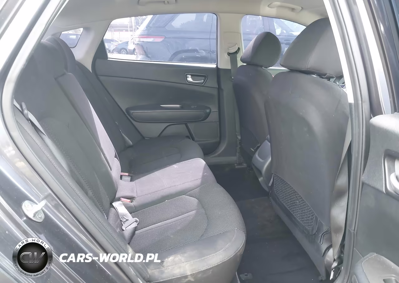 2019 Kia Optima Lx VIN:5XXGT4L31KG329035 - 8
