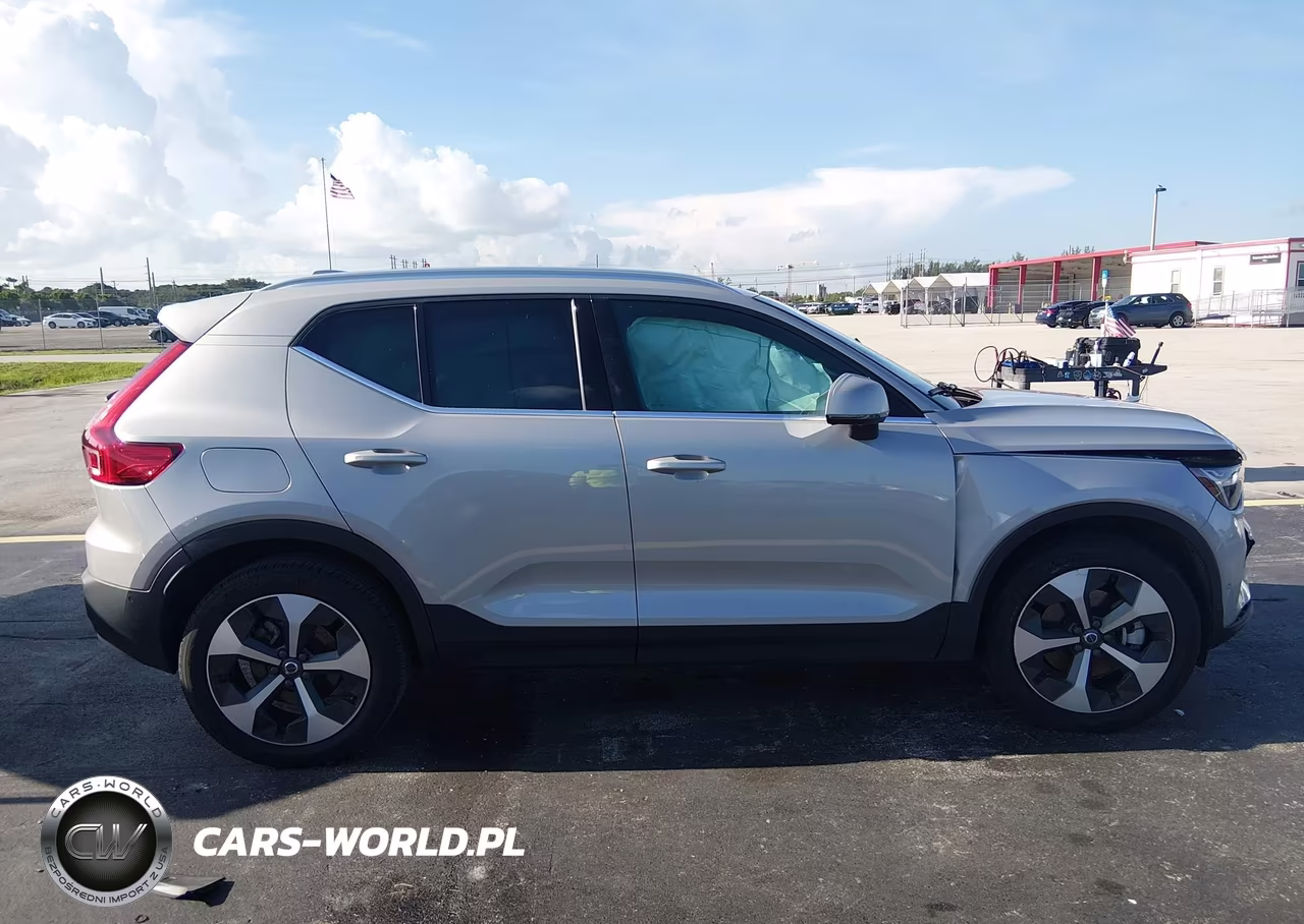 2024 Volvo Xc40 B5 Plus Bright Theme VIN:YV4L12UE1R2373445 - 13