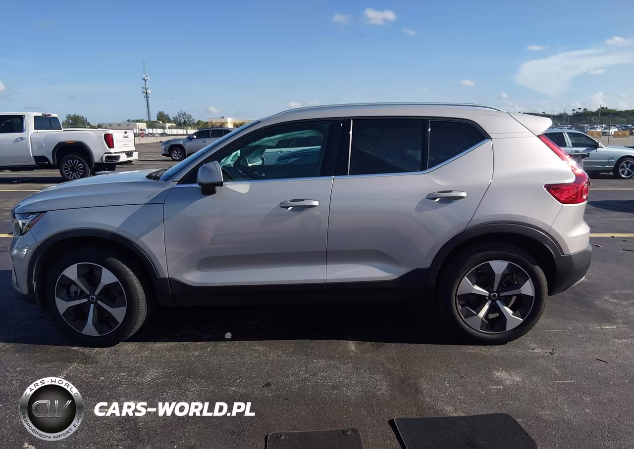 2024 Volvo Xc40 B5 Plus Bright Theme VIN:YV4L12UE1R2373445 - 14