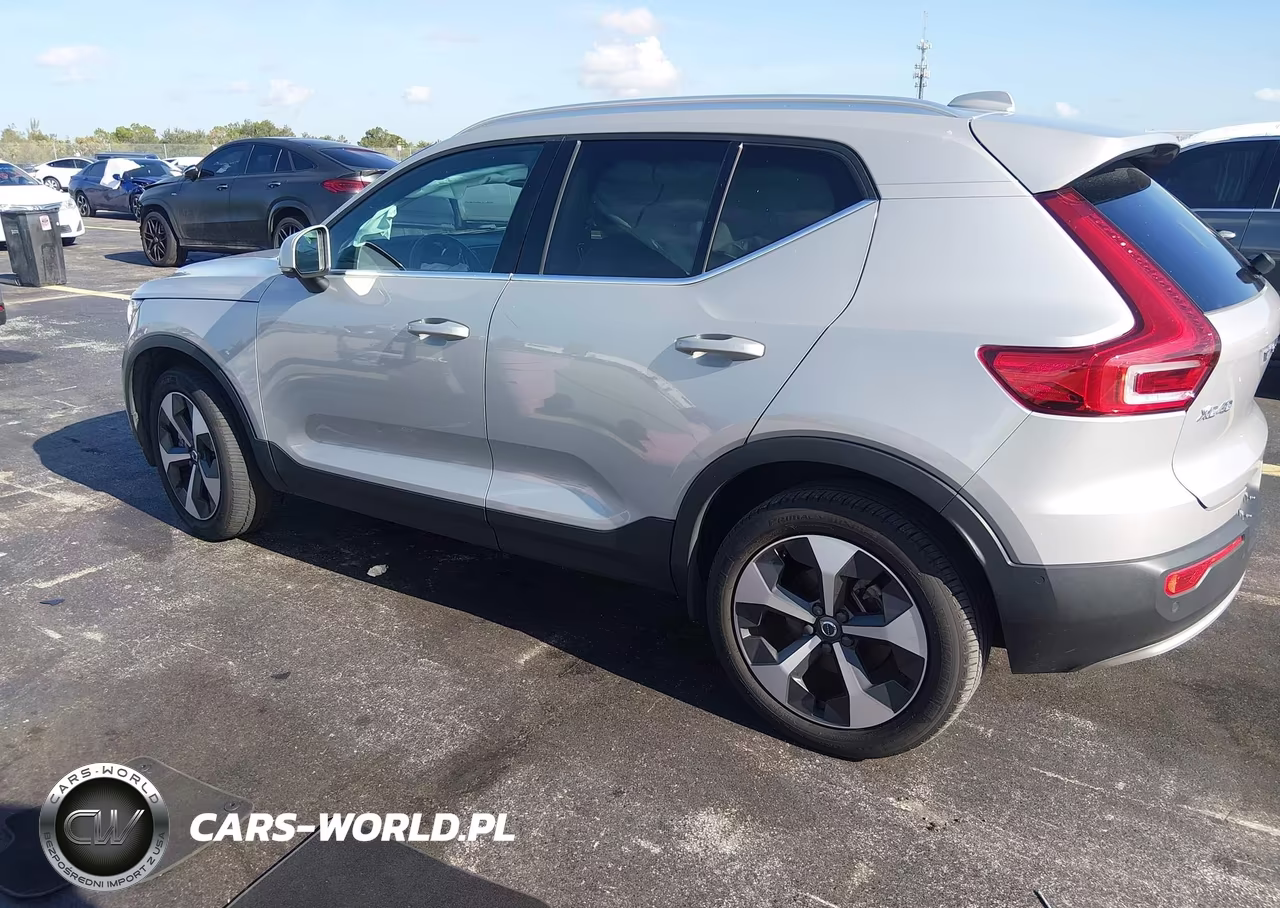 2024 Volvo Xc40 B5 Plus Bright Theme VIN:YV4L12UE1R2373445 - 3