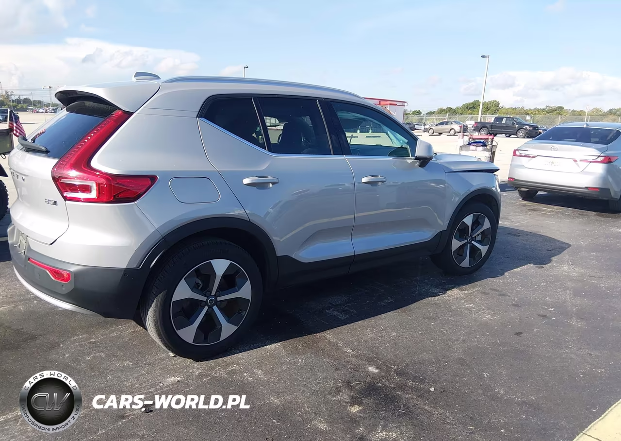 2024 Volvo Xc40 B5 Plus Bright Theme VIN:YV4L12UE1R2373445 - 4