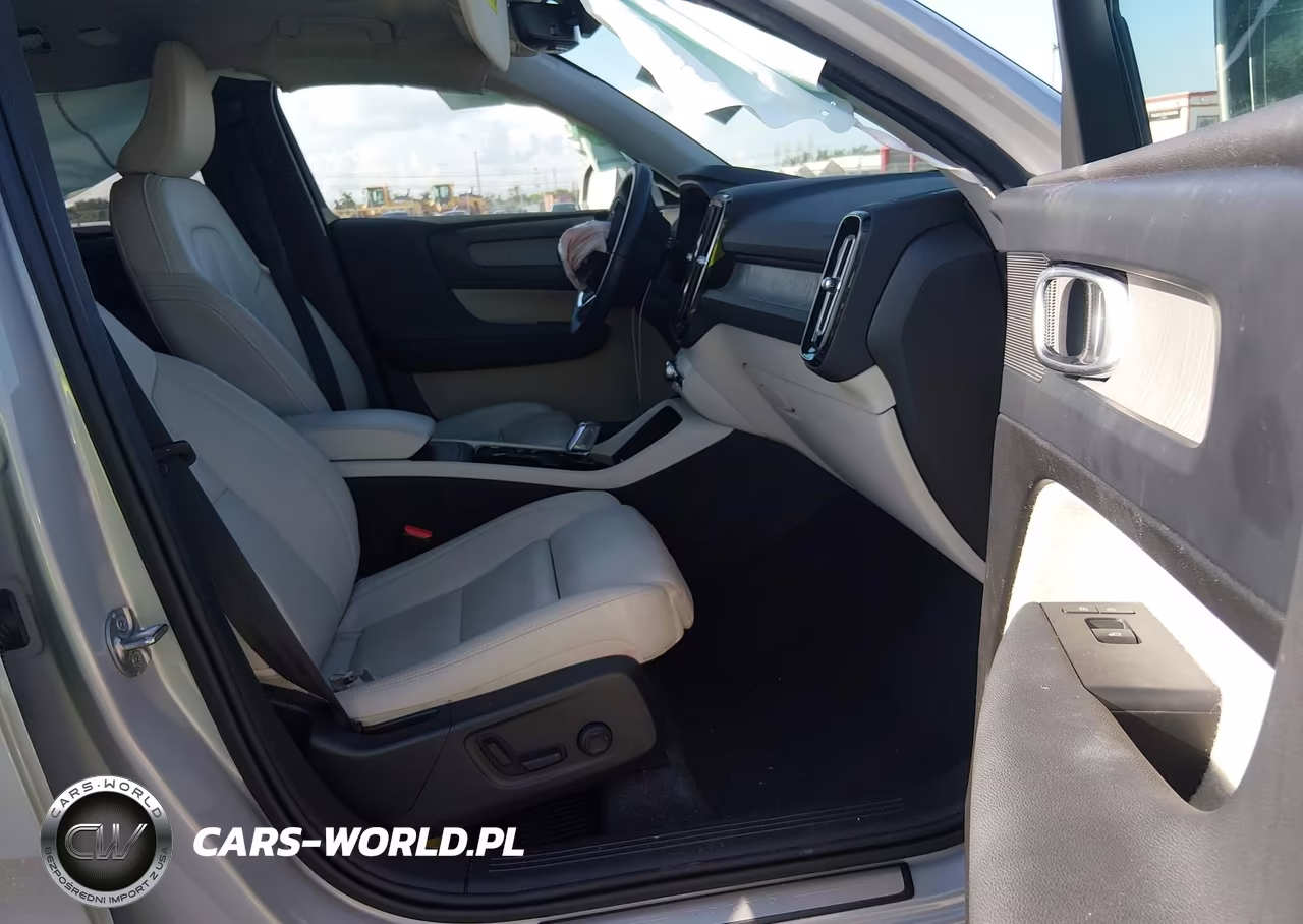 2024 Volvo Xc40 B5 Plus Bright Theme VIN:YV4L12UE1R2373445 - 5