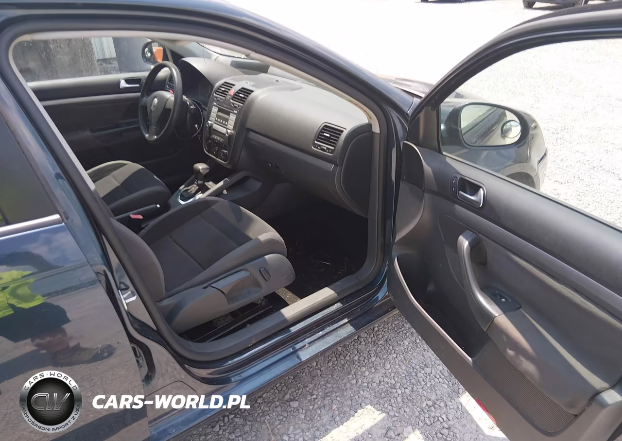 2009 Volkswagen Jetta S VIN:3VWJZ71K89M120705 - 5