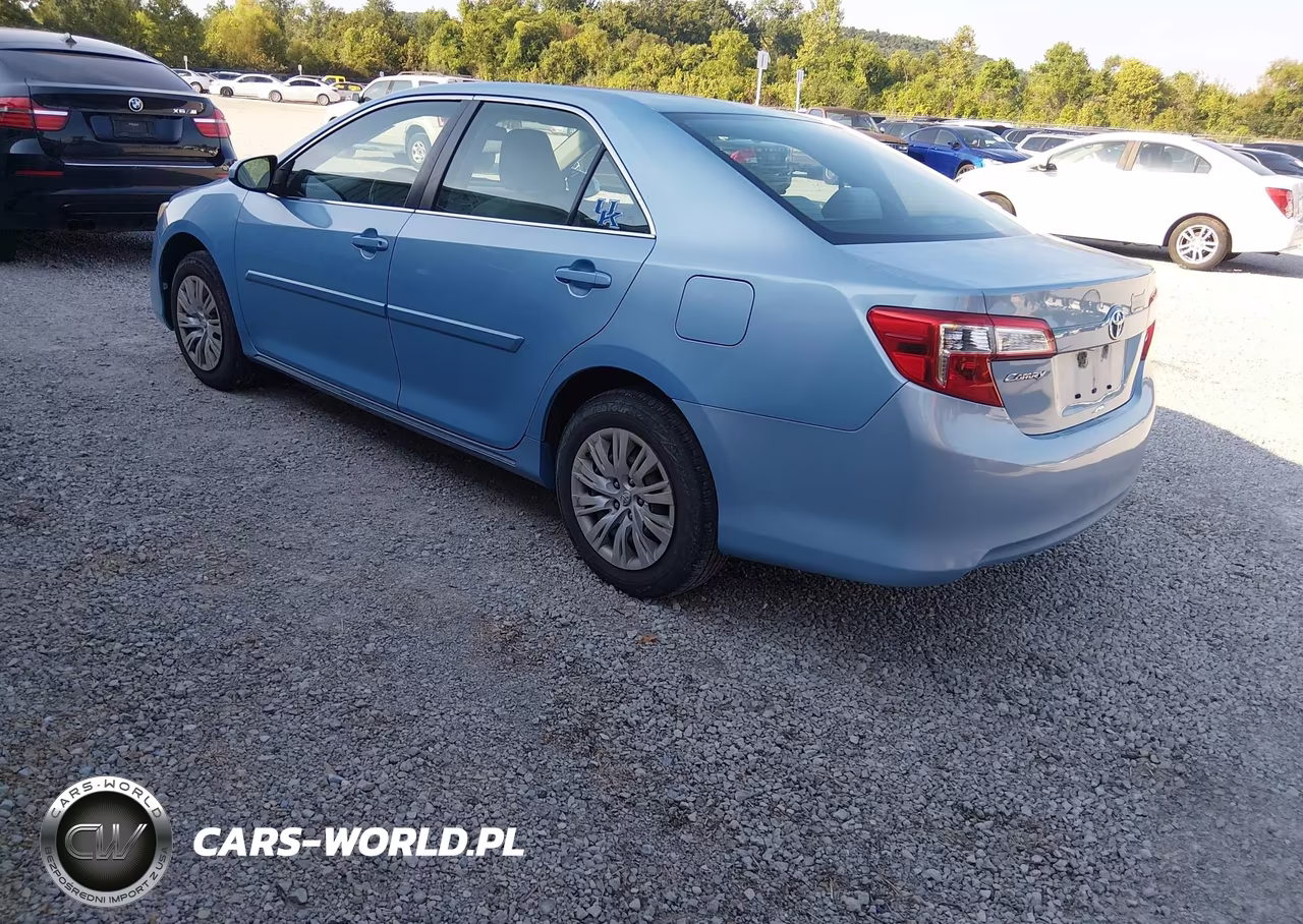 2012 Toyota Camry Le VIN:4T4BF1FK8CR237372 - 3