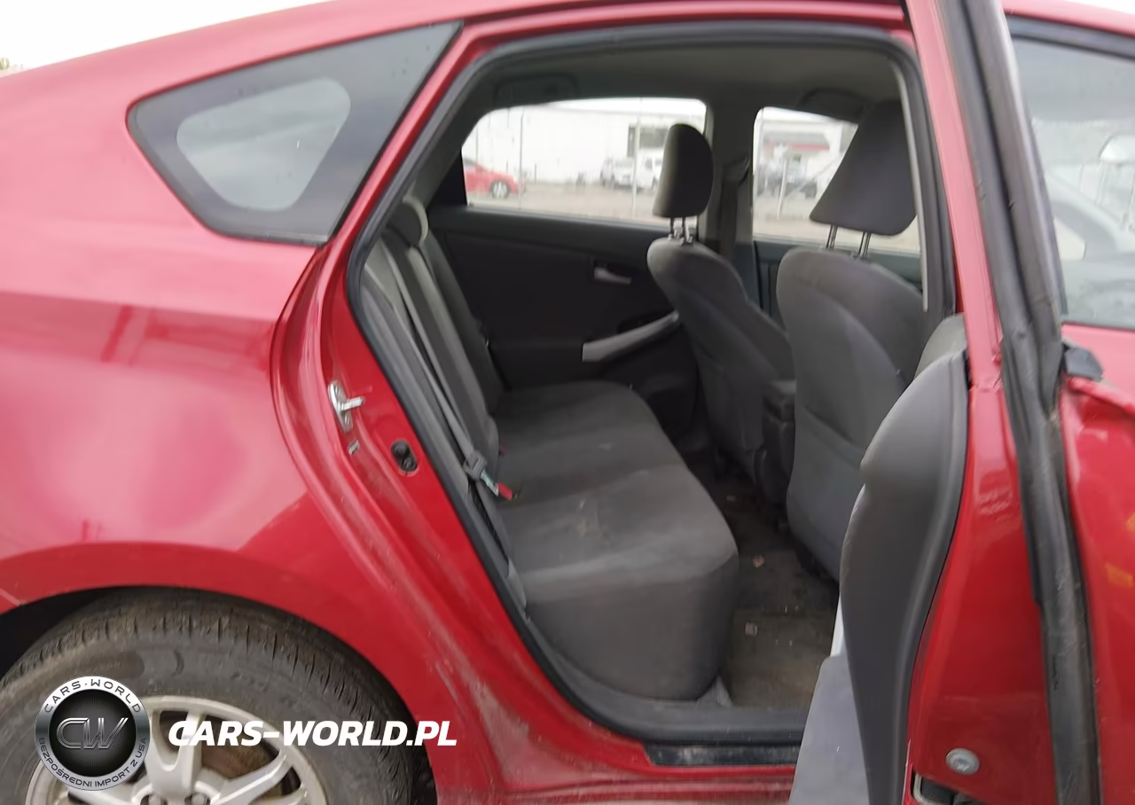 2011 Toyota Prius Two VIN:JTDKN3DU1B1368824 - 8