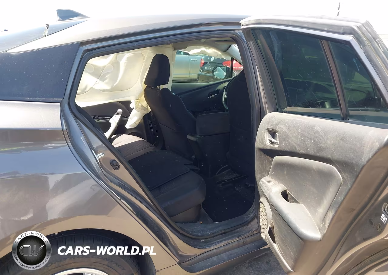 2016 Toyota Prius Three VIN:JTDKARFU3G3520481 - 8