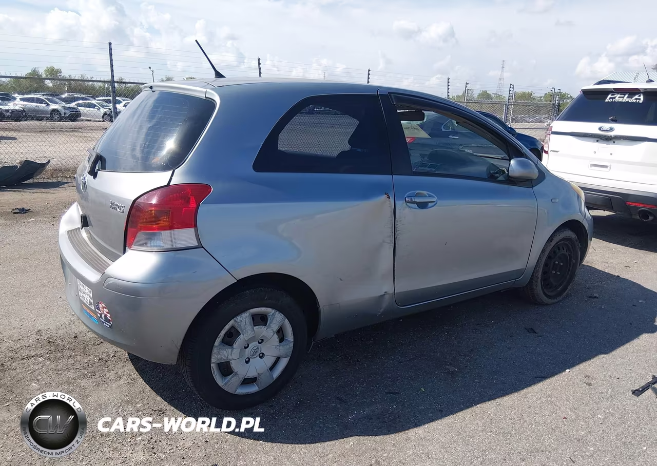 2010 Toyota Yaris VIN:JTDJT4K34A5287132 - 4