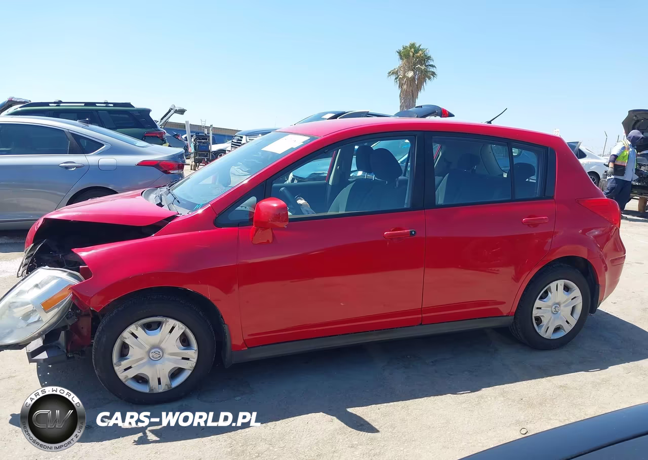 2010 Nissan Versa 1.8S VIN:3N1BC1CPXAL422766 - 15