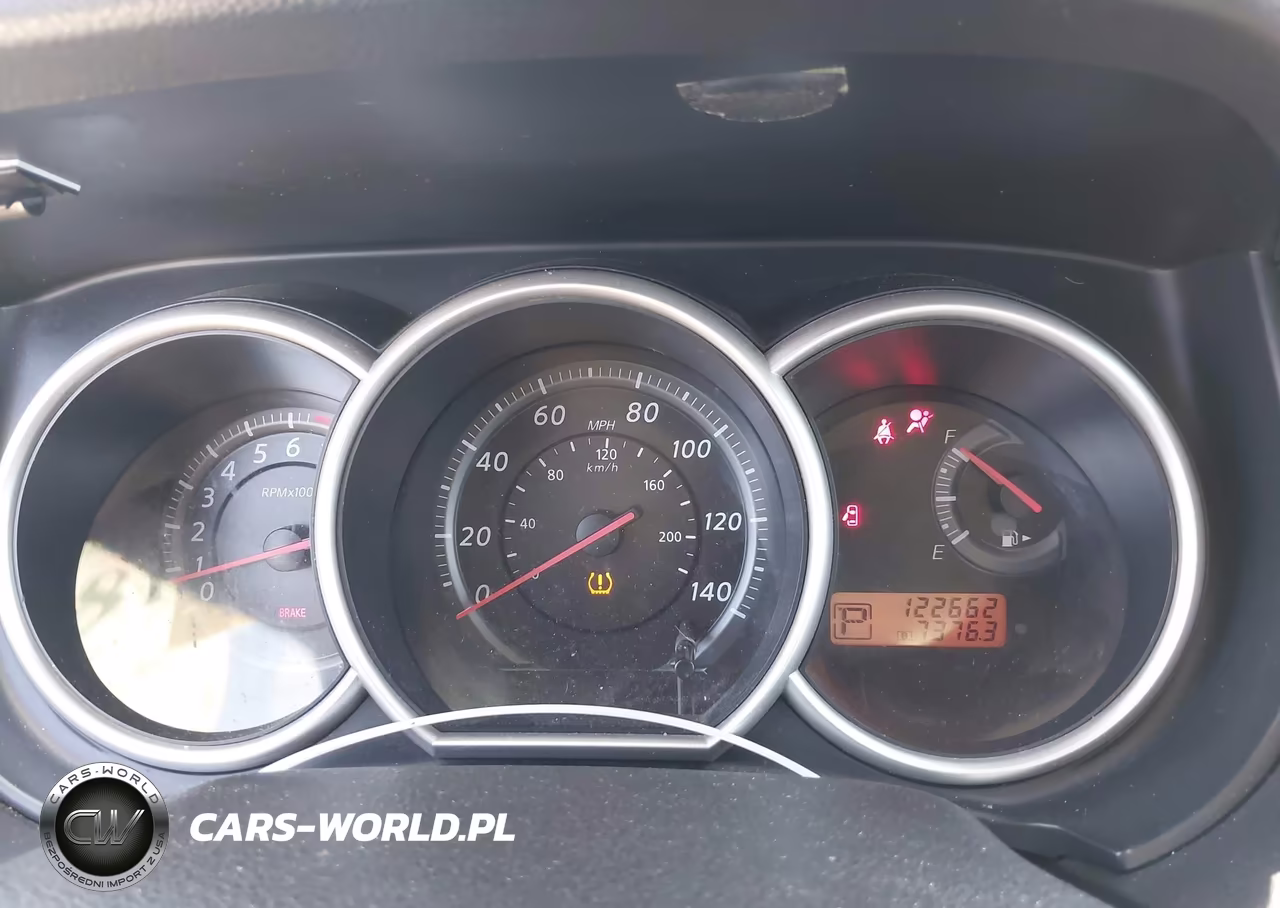 2010 Nissan Versa 1.8S VIN:3N1BC1CPXAL422766 - 7