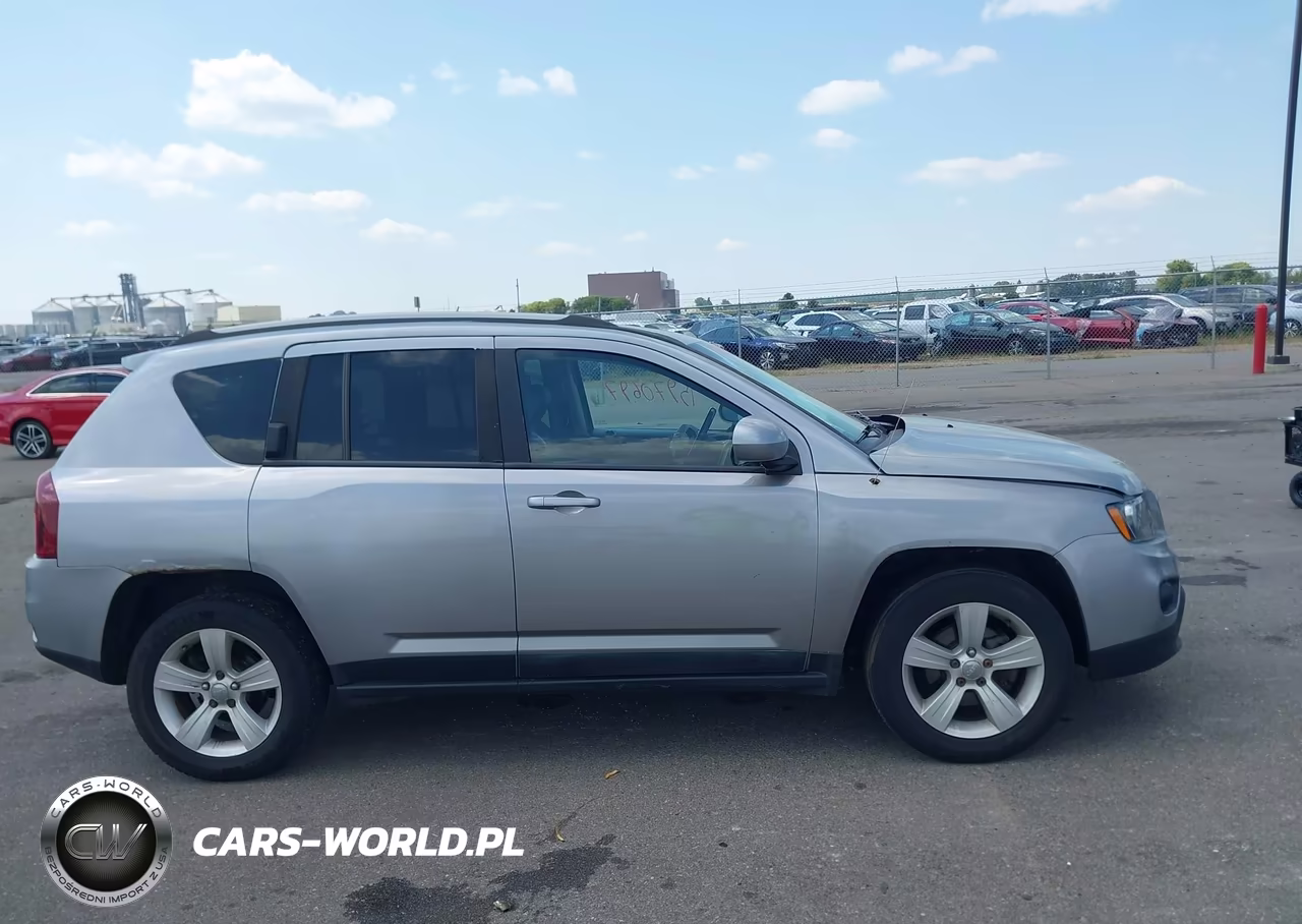 2016 Jeep Compass Latitude VIN:1C4NJDEB1GD781859 - 13