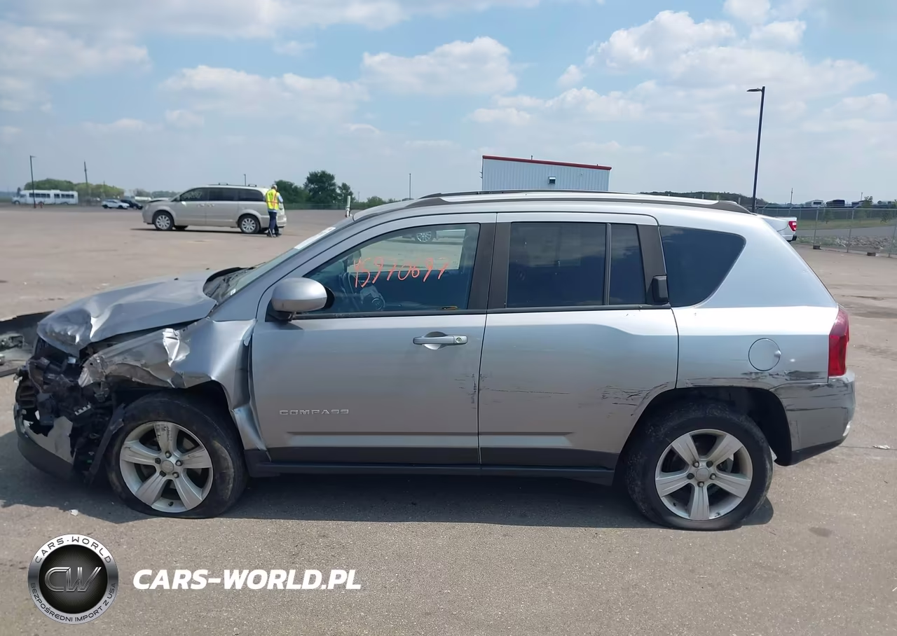 2016 Jeep Compass Latitude VIN:1C4NJDEB1GD781859 - 14