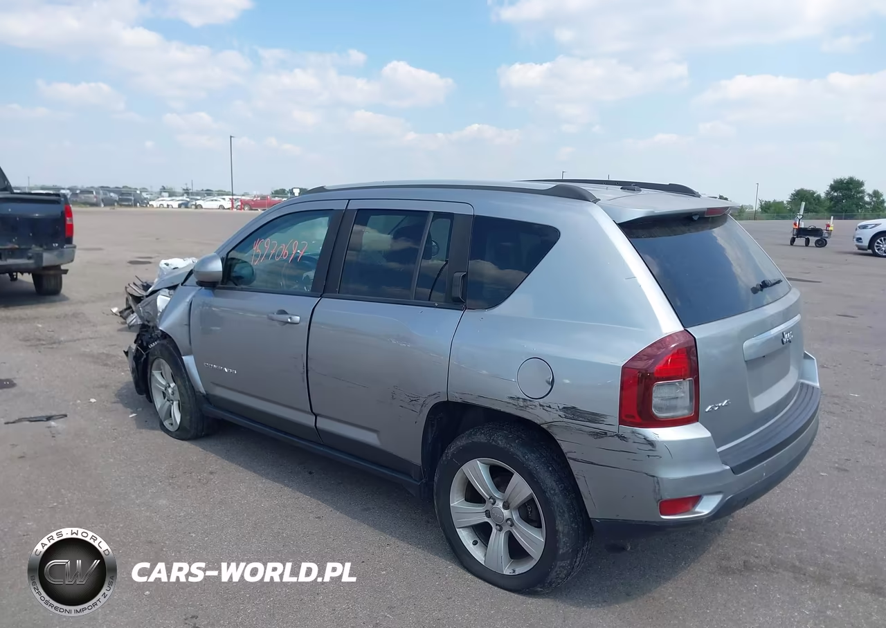 2016 Jeep Compass Latitude VIN:1C4NJDEB1GD781859 - 3