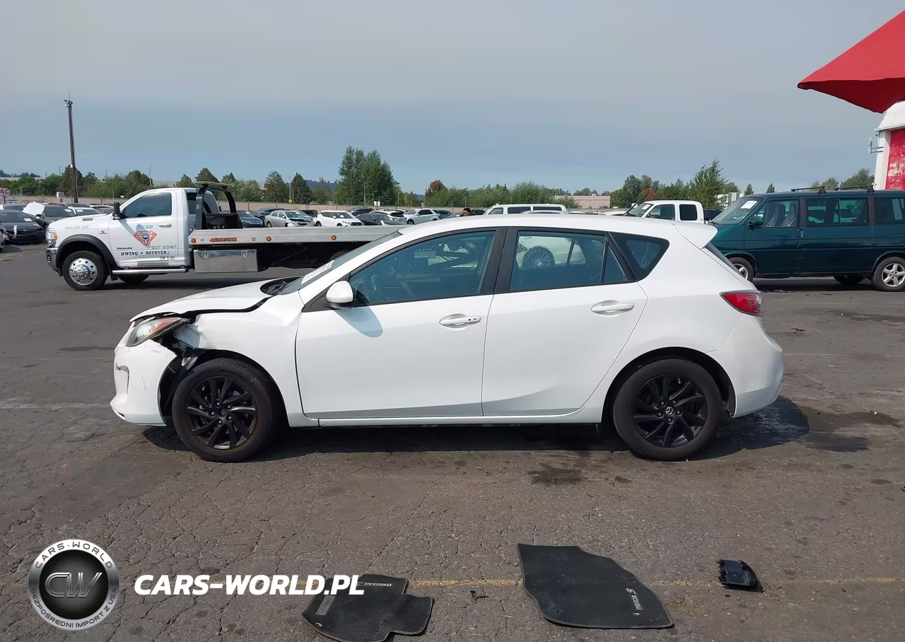 2013 Mazda Mazda3 I Touring VIN:JM1BL1LP6D1735631 - 14