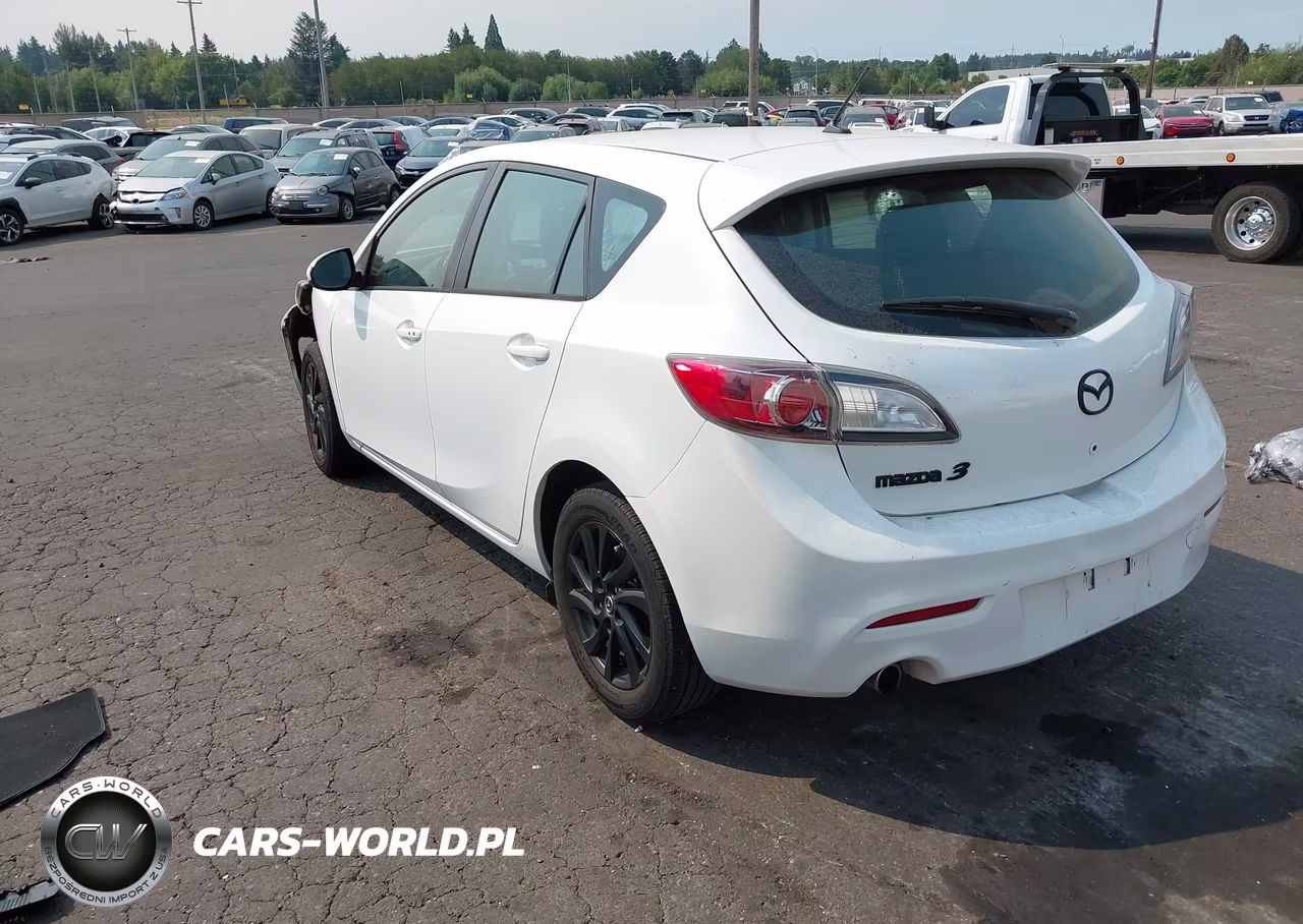 2013 Mazda Mazda3 I Touring VIN:JM1BL1LP6D1735631 - 3