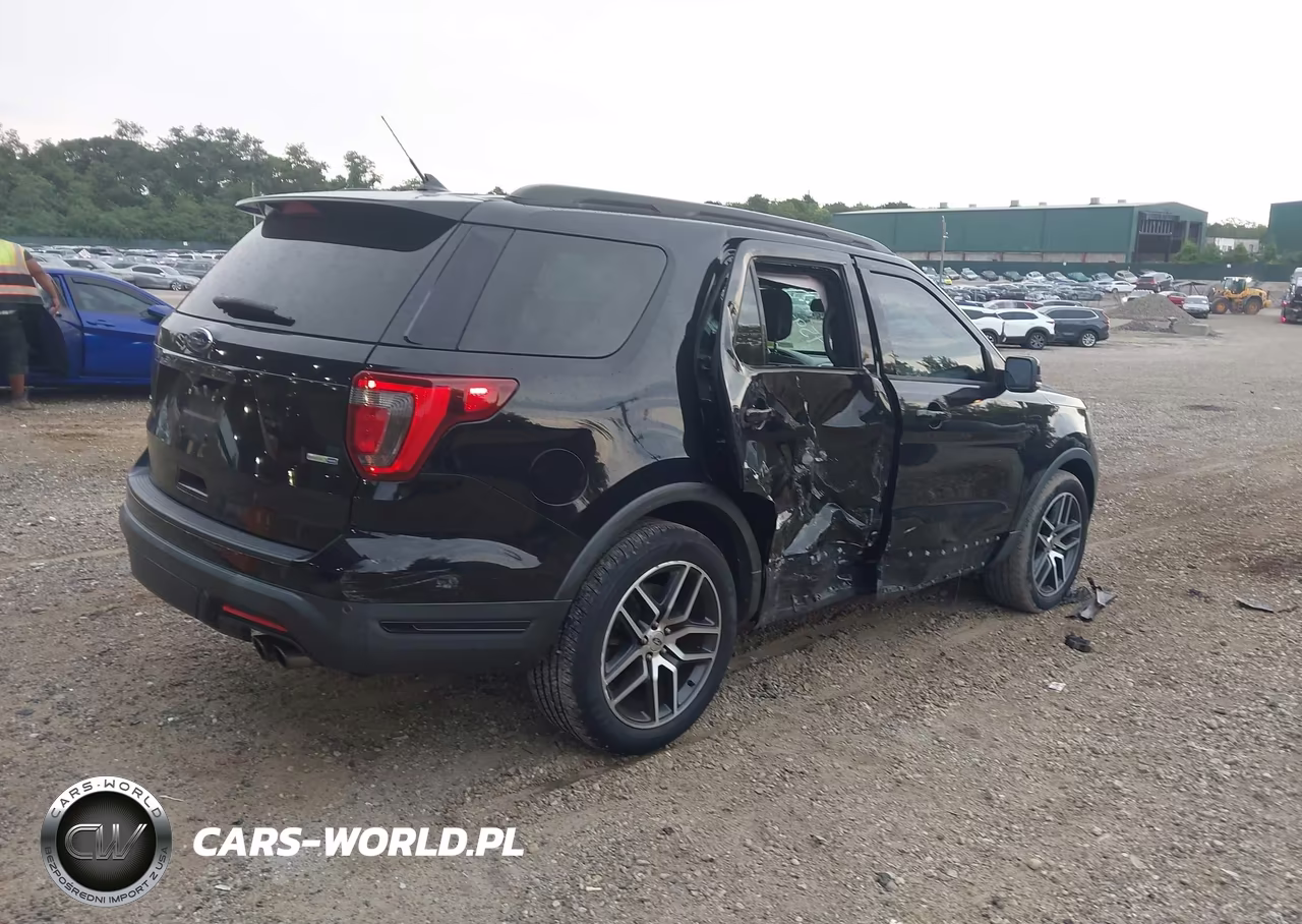 2019 Ford Explorer Sport VIN:1FM5K8GT7KGA35090 - 4
