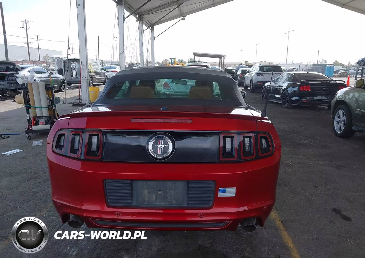 2014 Ford Mustang V6 Premium VIN:1ZVBP8EM6E5266290 - 16