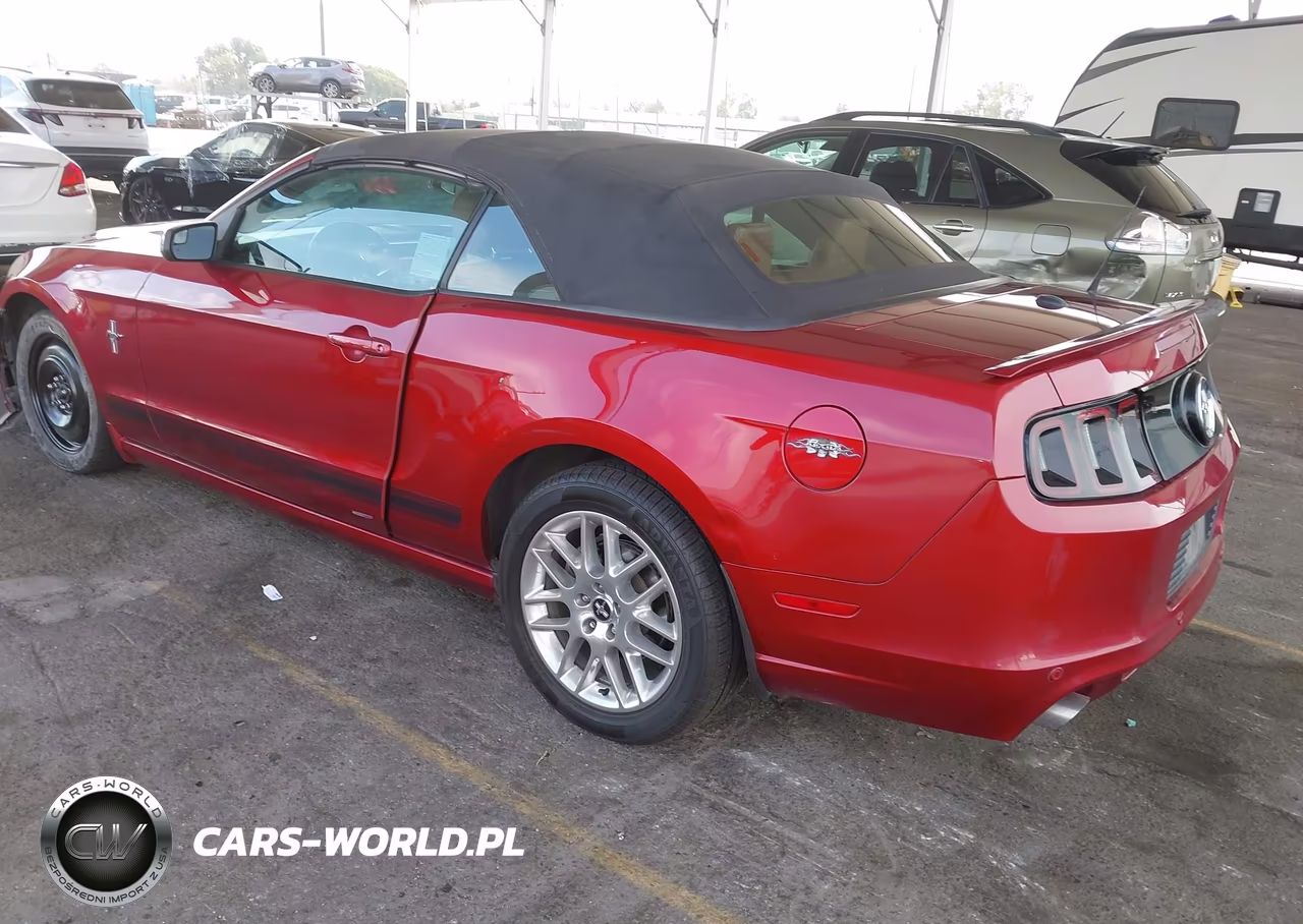 2014 Ford Mustang V6 Premium VIN:1ZVBP8EM6E5266290 - 3