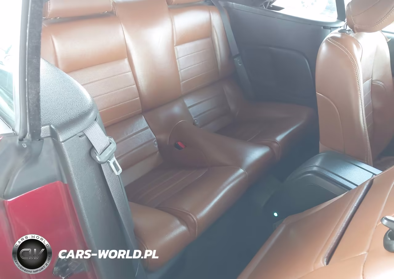 2014 Ford Mustang V6 Premium VIN:1ZVBP8EM6E5266290 - 8