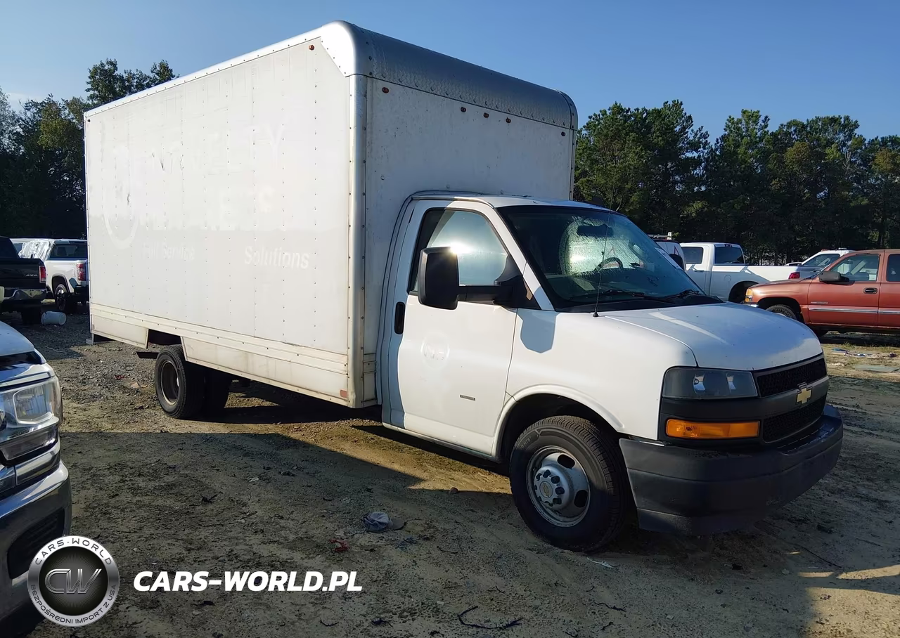 2020 Chevrolet Express Cutaway Work Van – zdjęcie 1 z 14