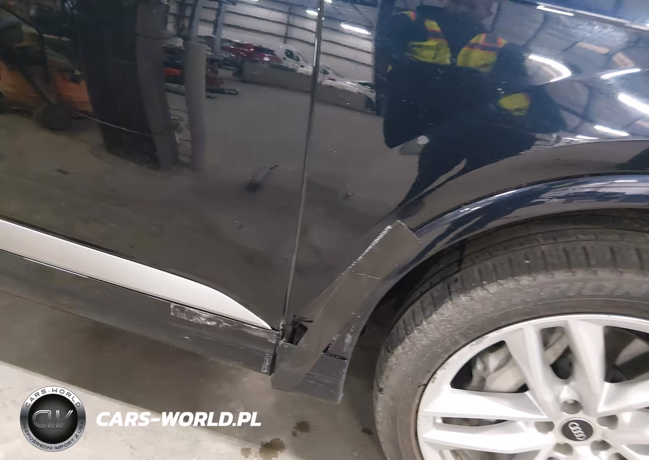 2017 Audi Q7 3.0T Premium VIN:WA1VABF73HD026108 - 6