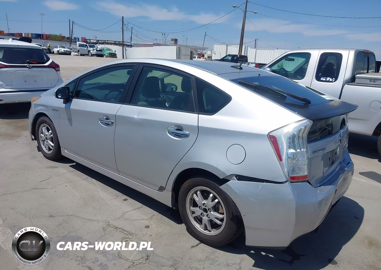 2011 Toyota Prius Two VIN:JTDKN3DU7B1396398 - 3