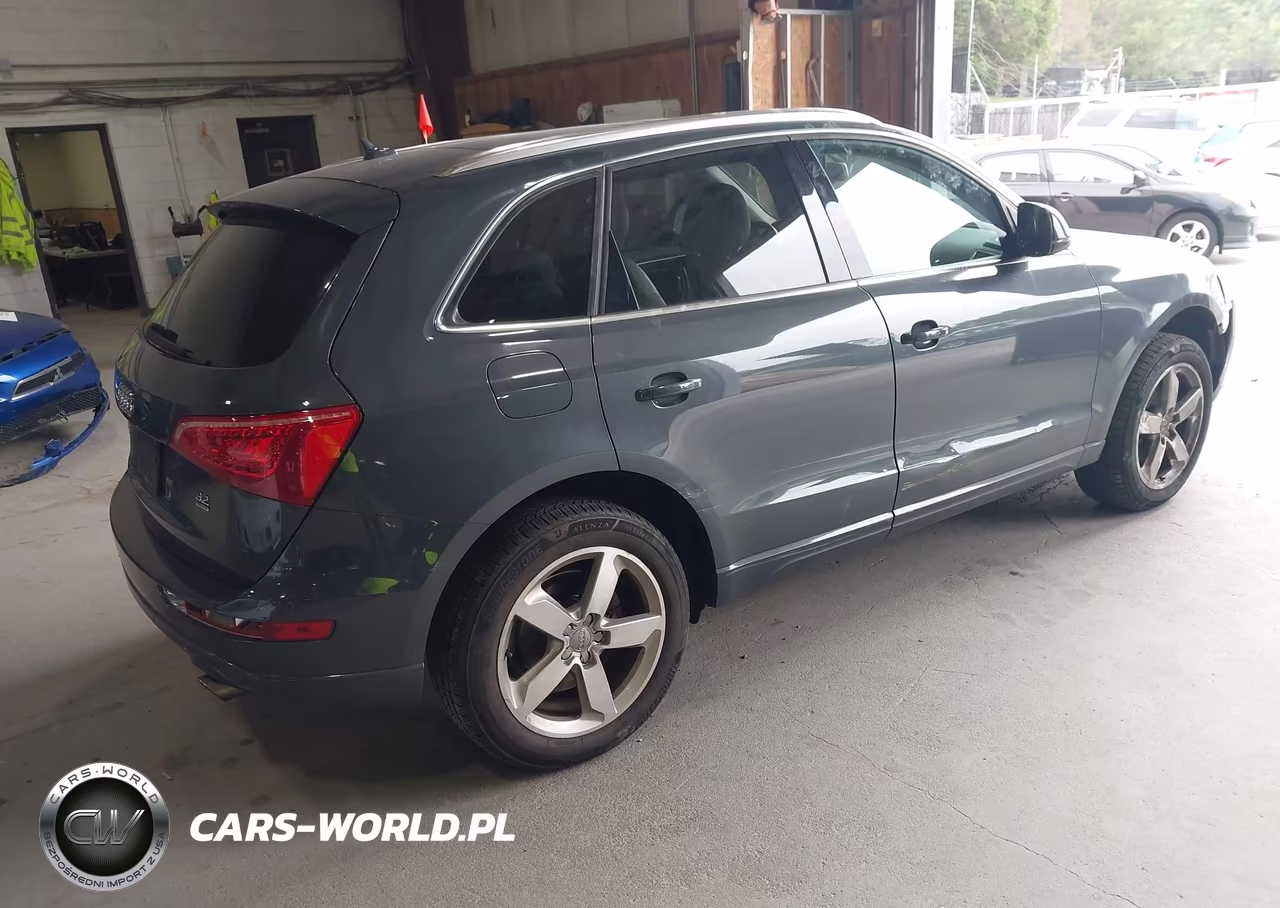 2010 Audi Q5 3.2 Premium VIN:WA1LKAFP3AA103579 - 4