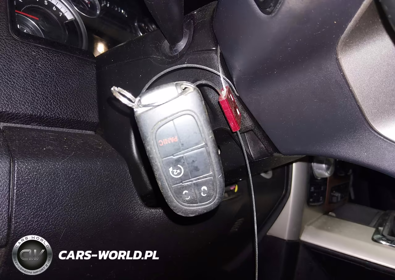 2014 Ram 1500 Laramie VIN:1C6RR7NT9ES110458 - 11