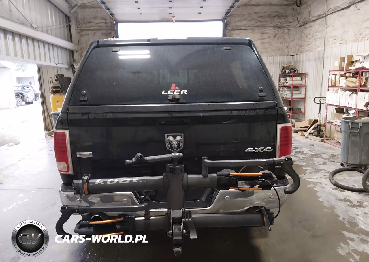 2014 Ram 1500 Laramie VIN:1C6RR7NT9ES110458 - 16
