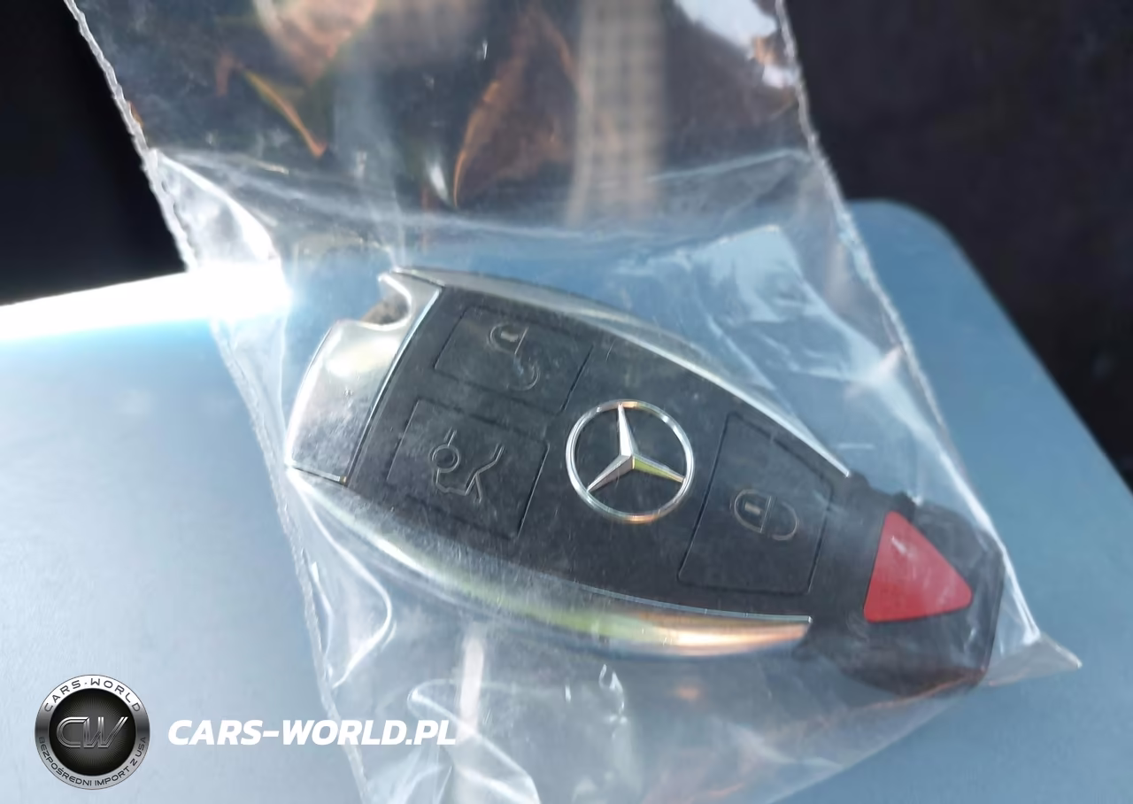 2018 Mercedes-Benz C 300 VIN:WDDWK4JBXJF645576 - 11