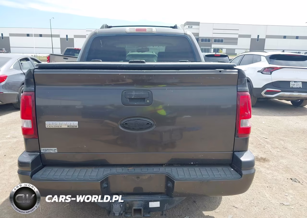 2007 Ford Explorer Sport Trac Limited VIN:1FMEU33857UA15167 - 16