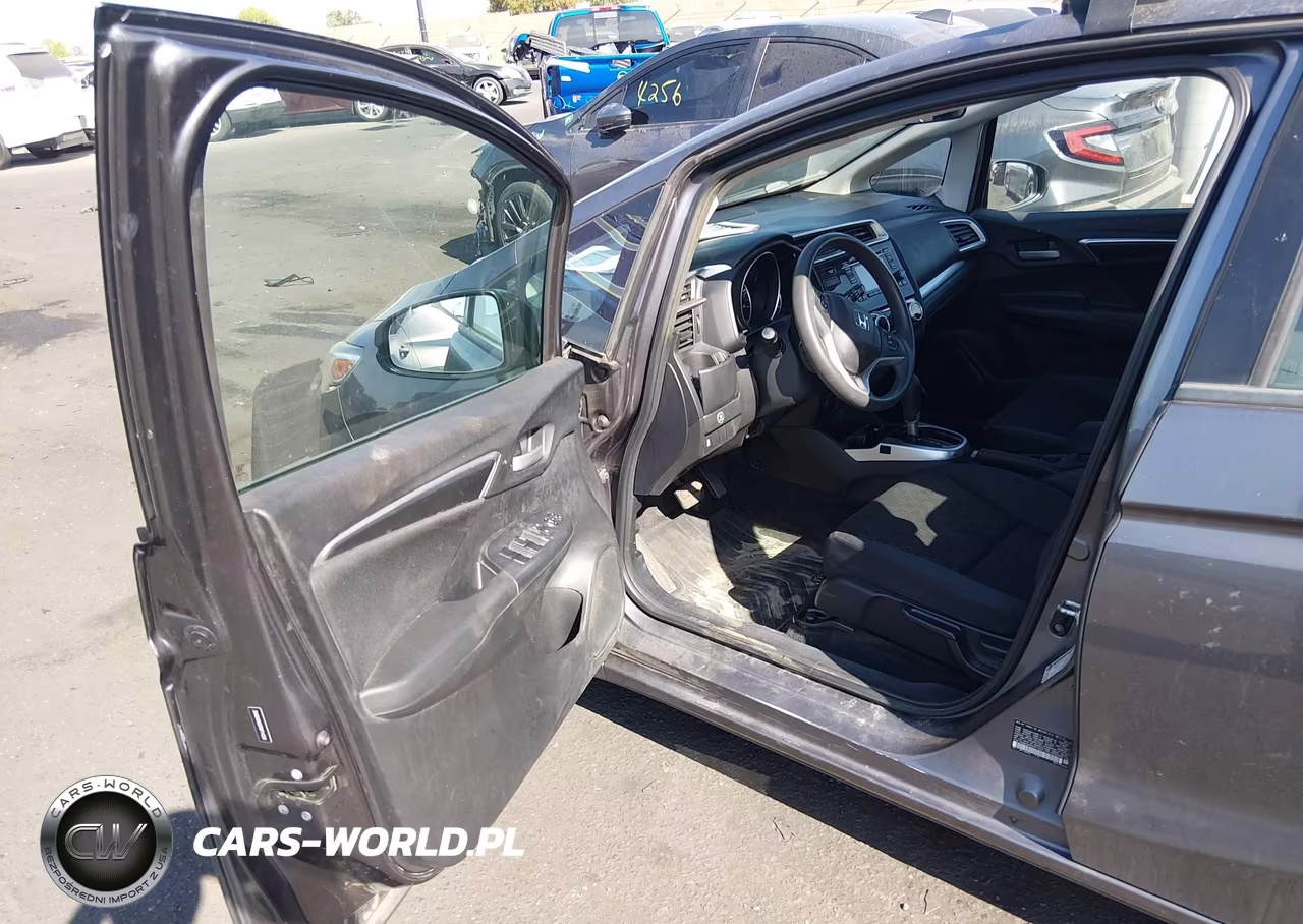 2015 Honda Fit Lx VIN:3HGGK5H53FM714332 - 5