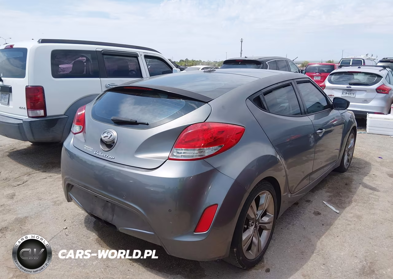 2012 Hyundai Veloster Base W-Black VIN:KMHTC6AD6CU026541 - 4
