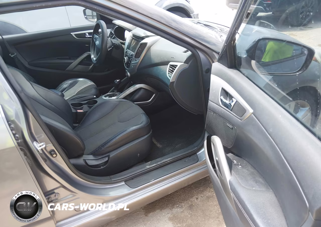 2012 Hyundai Veloster Base W-Black VIN:KMHTC6AD6CU026541 - 5