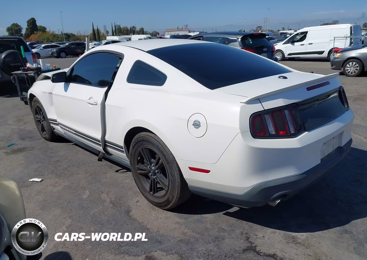 2012 Ford Mustang V6 Premium VIN:1ZVBP8AM9C5207933 - 3