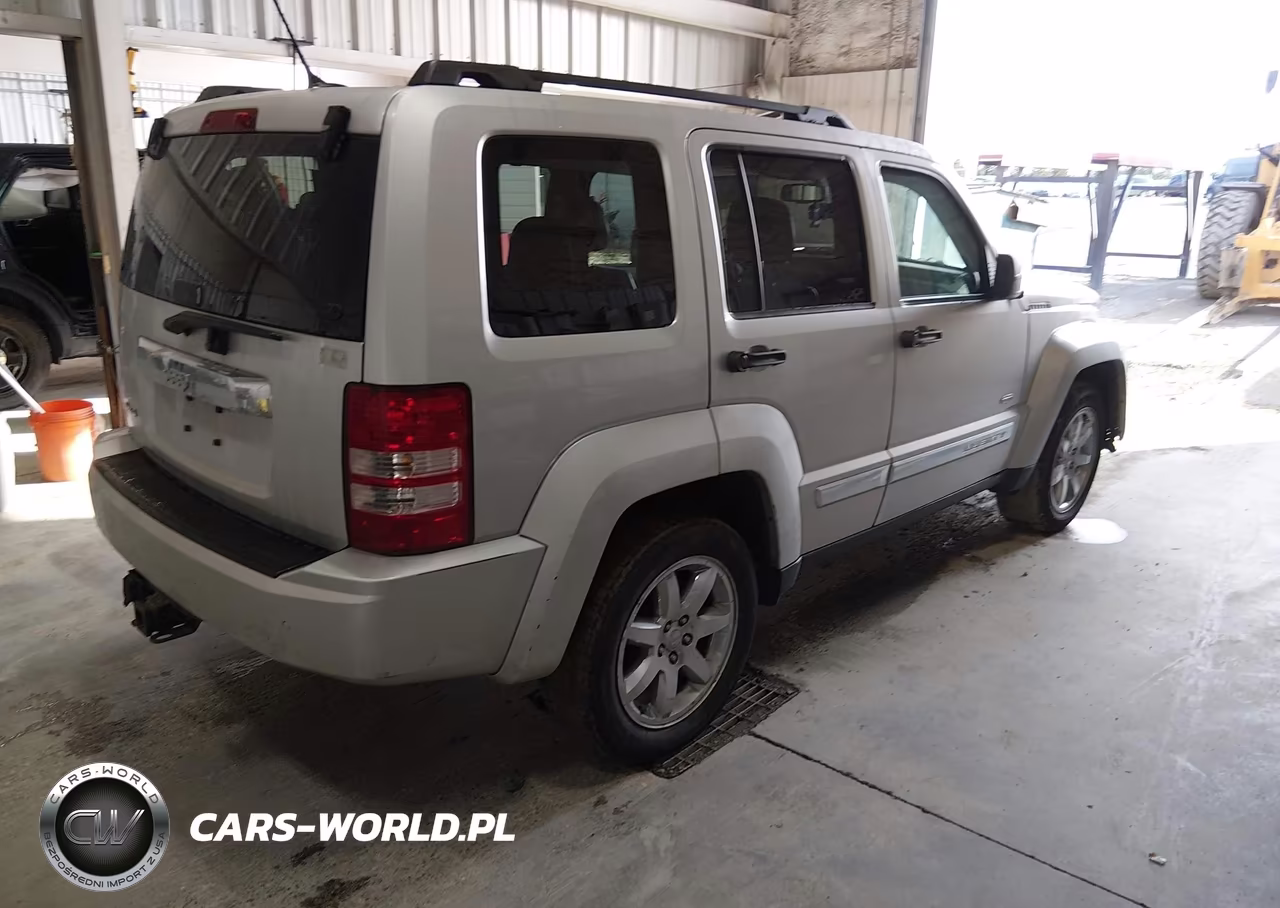 2012 Jeep Liberty Sport VIN:1C4PJMAK0CW196090 - 4
