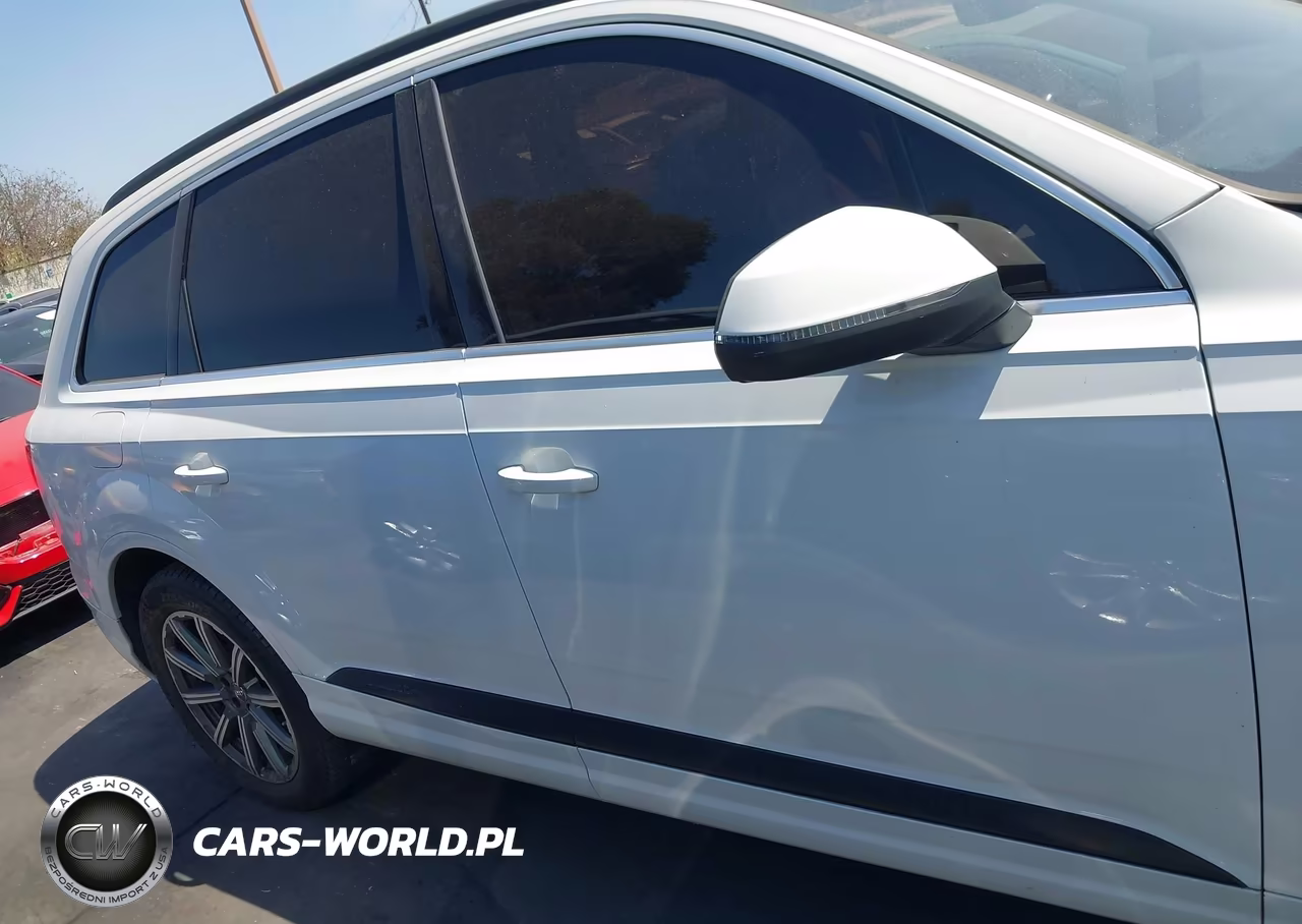 2018 Audi Q7 3.0T Premium VIN:WA1LAAF73JD029761 - 14