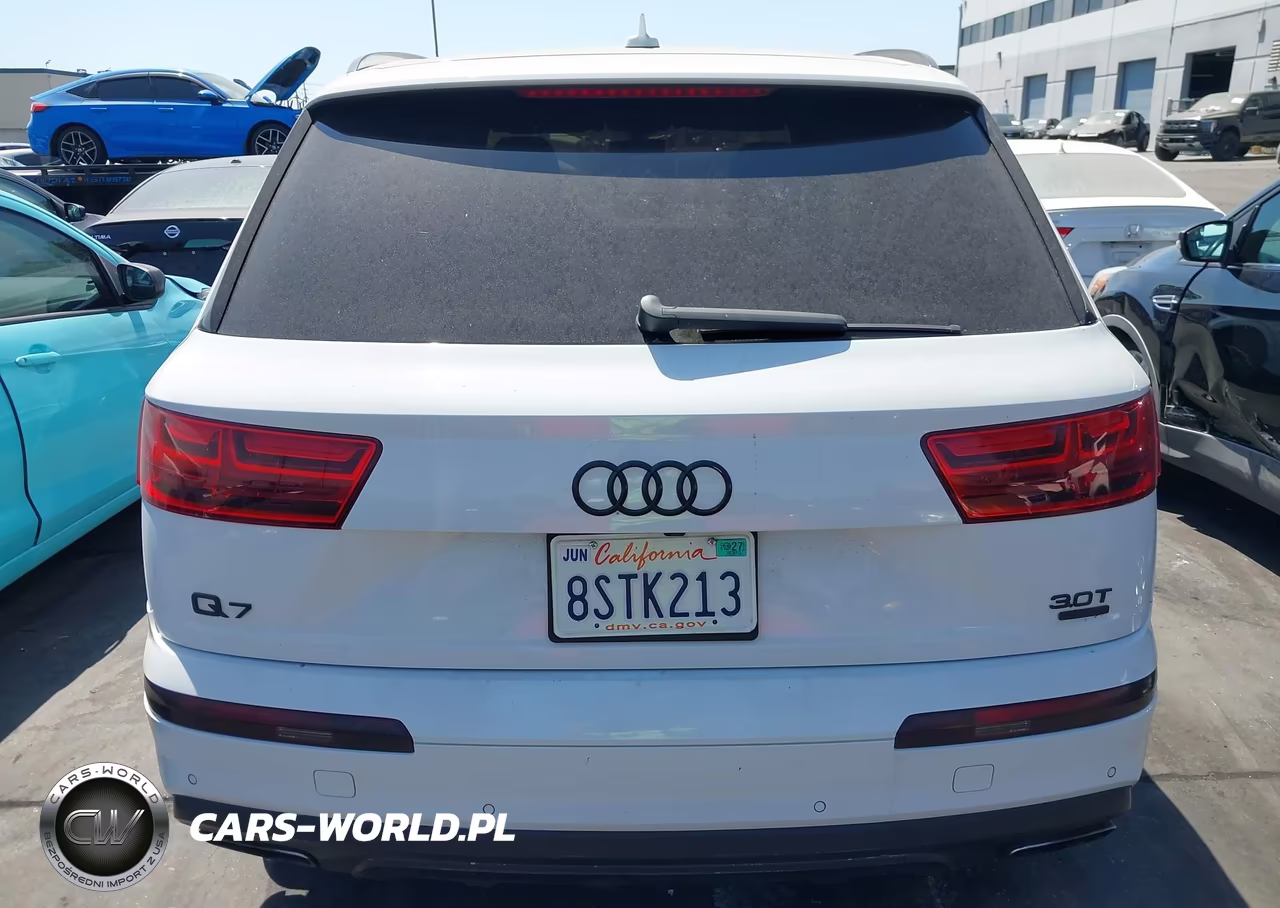 2018 Audi Q7 3.0T Premium VIN:WA1LAAF73JD029761 - 17