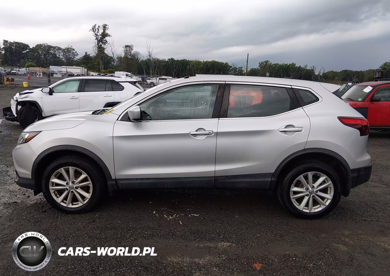 2018 Nissan Rogue Sport S VIN:JN1BJ1CRXJW206806 - 14